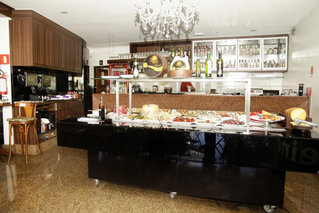 פאטוס דה מינאס Galatas Central Hotel מראה חיצוני תמונה