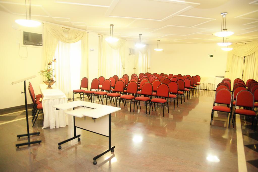 פאטוס דה מינאס Galatas Central Hotel מראה חיצוני תמונה