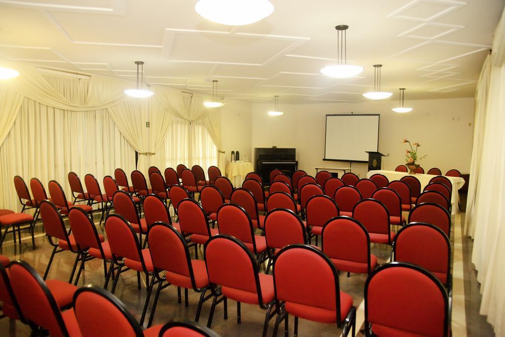 פאטוס דה מינאס Galatas Central Hotel מראה חיצוני תמונה