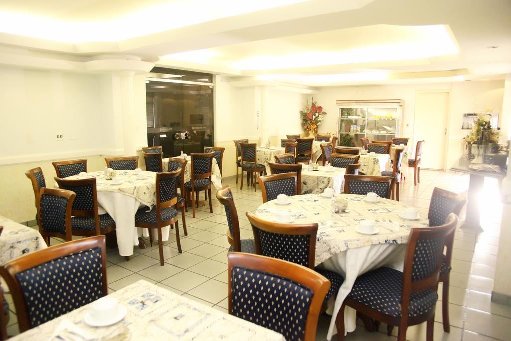 פאטוס דה מינאס Galatas Central Hotel מראה חיצוני תמונה